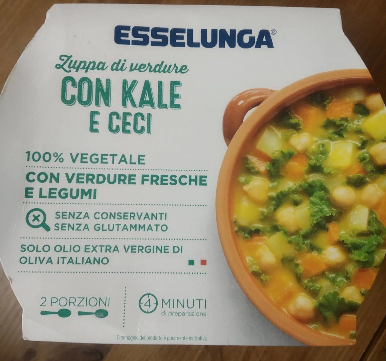 Confezione di Zuppa di verdure con kale e ceci