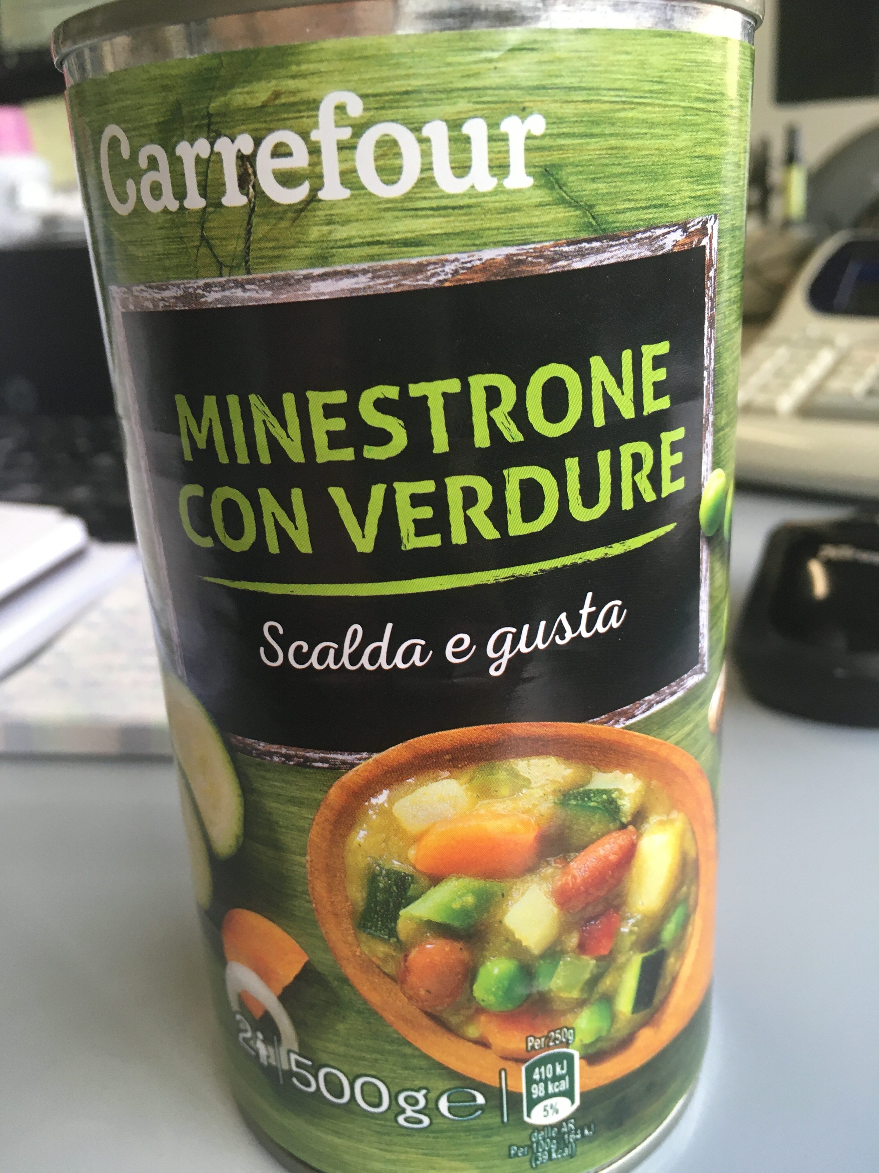 Confezione di Minestrone con verdure